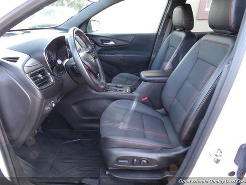 Used 2022 Chevrolet Equinox RS w/ LPO, Floor Liner Package AWD/4WD image 13