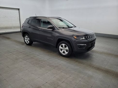 Used 2018 Jeep Compass Latitude w/ Popular Equipment Group AWD/4WD image 11