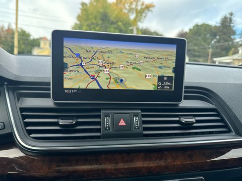 Used 2018 Audi Q5 2.0T Premium Plus w/ Premium Plus Package image 32