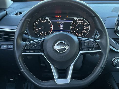 Certified 2025 Nissan Altima 2.5 SR image 20