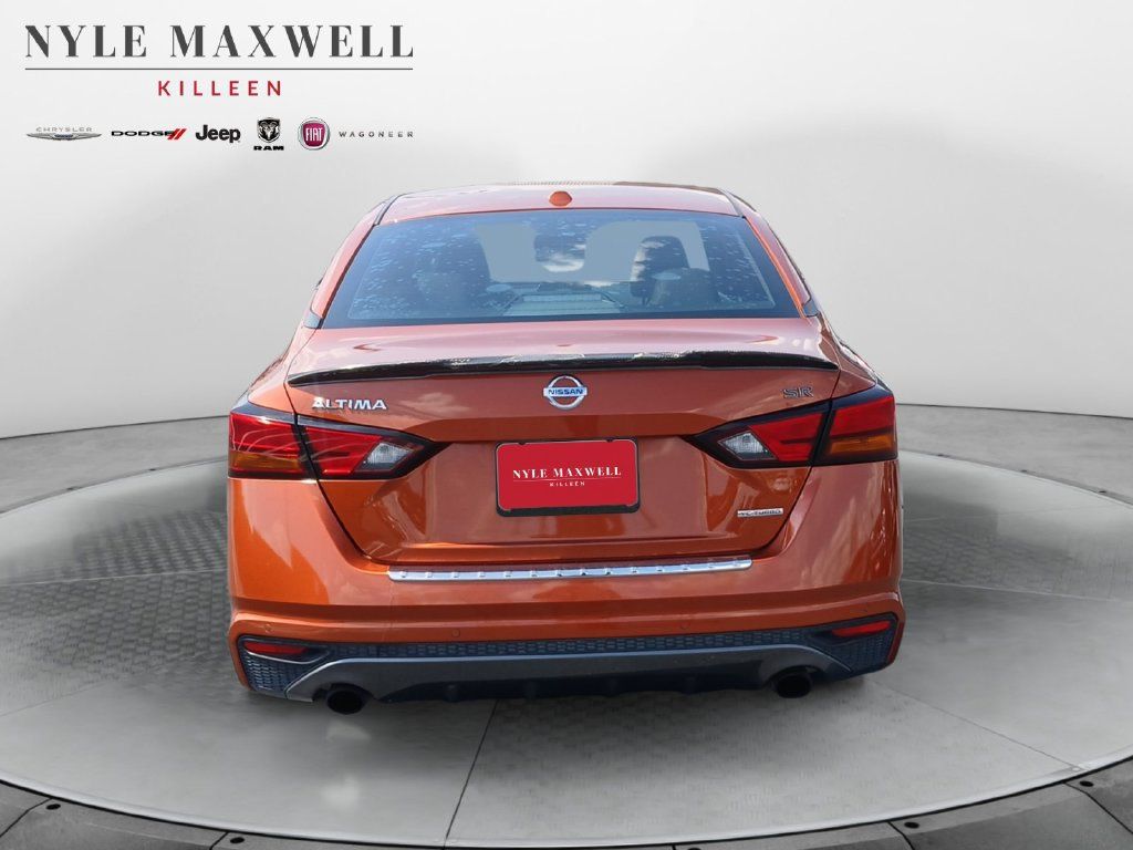 Used 2022 Nissan Altima 2.0 SR FWD image 15