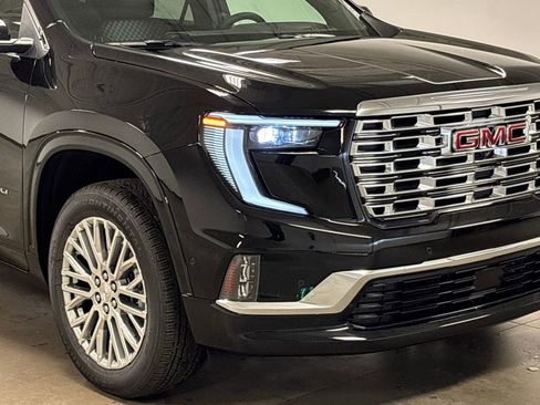 New 2026 GMC Acadia Denali w/ Super Cruise Package image 4