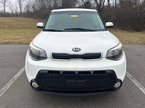 Used 2016 Kia Soul + image 12