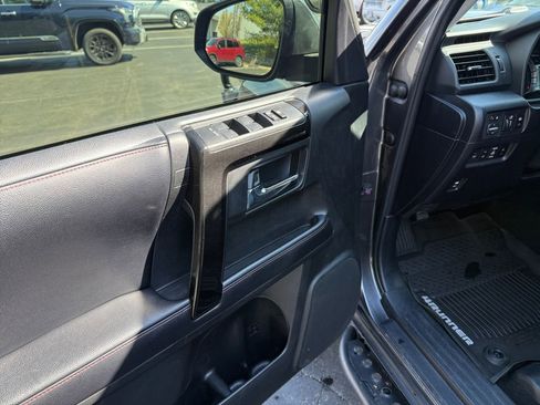 Used 2019 Toyota 4Runner TRD Off-Road Premium image 21