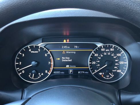 Used 2025 Nissan Altima 2.5 SV FWD image 23