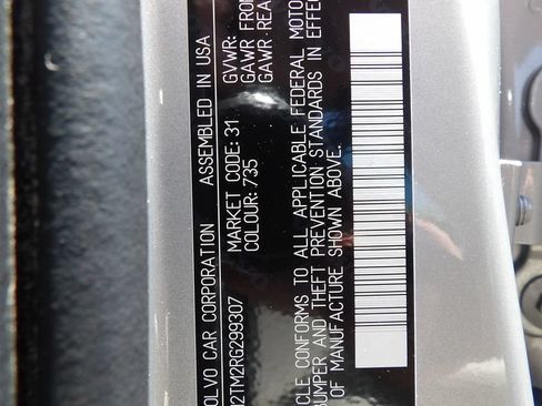 Certified 2024 Volvo S60 B5 Ultimate w/ Climate Package AWD/4WD image 32