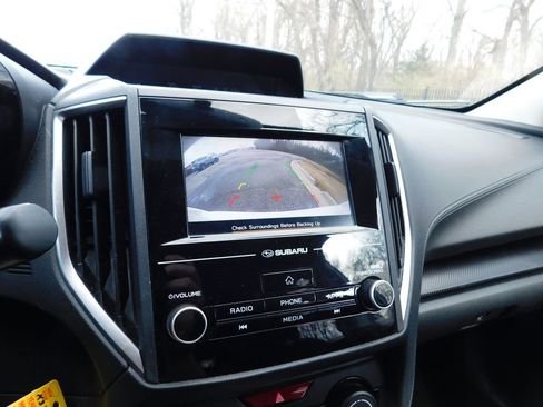 Used 2019 Subaru Impreza 2.0i image 10