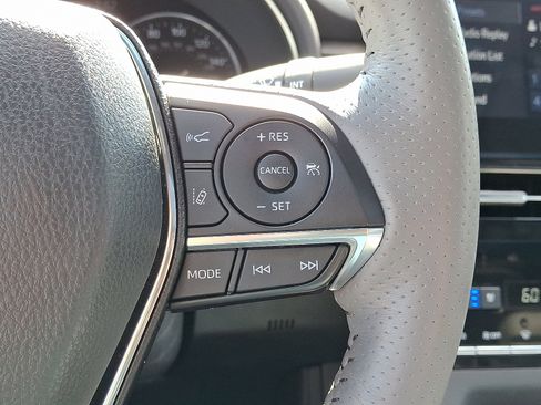 Certified 2020 Toyota Avalon Limited image 25