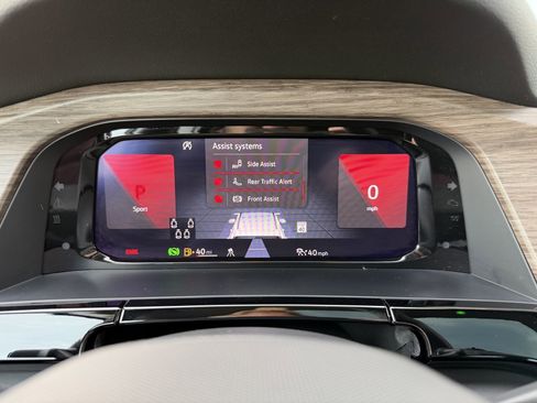 Used 2024 Volkswagen Atlas SEL image 19