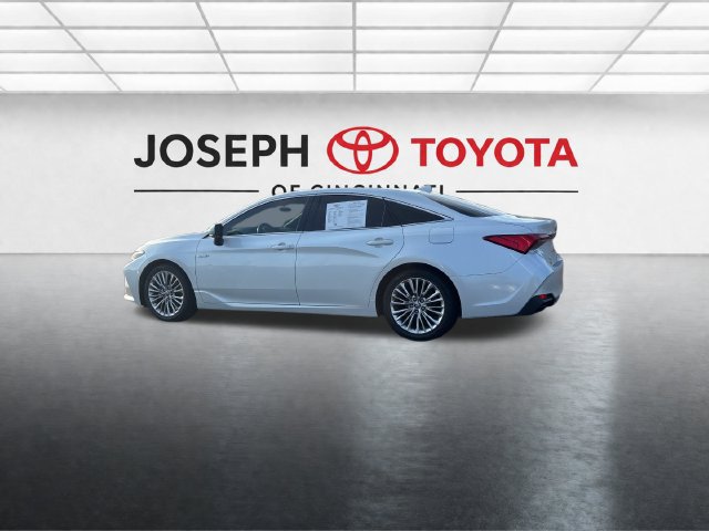 Used 2020 Toyota Avalon Limited w/ Advanced Safety Package FWD image 3