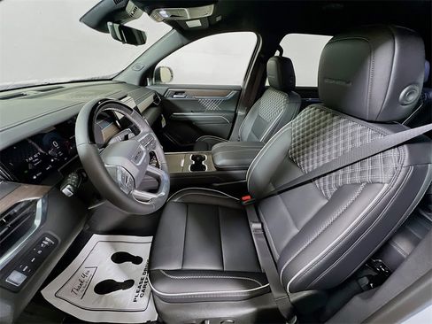 New 2026 GMC Acadia Denali image 17