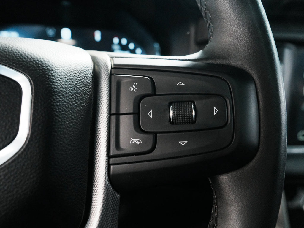 Used 2023 GMC Yukon Denali AWD/4WD image 25