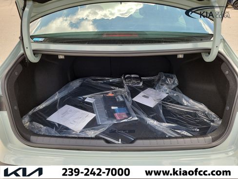 New 2026 Kia K4 FWD image 10