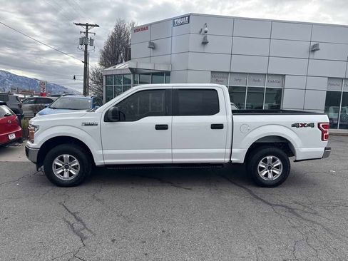Used 2018 Ford F150 XLT w/ Trailer Tow Package image 8