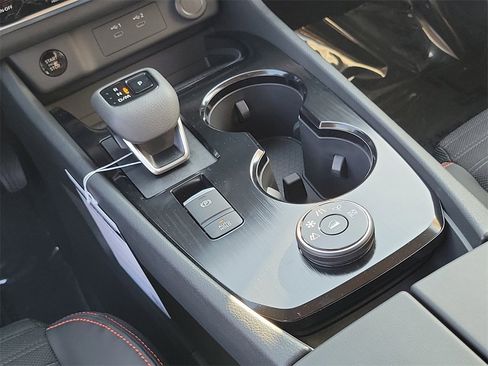 New 2026 Nissan Rogue SV image 10