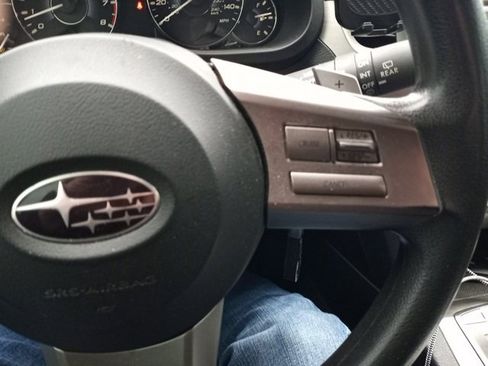 Used 2010 Subaru Outback 2.5i image 19