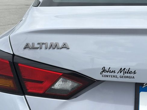 Used 2024 Nissan Altima 2.5 SR AWD/4WD image 22