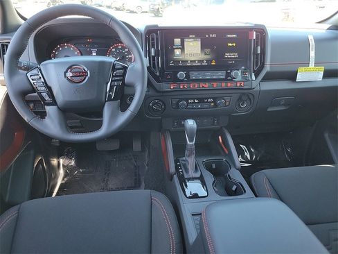 New 2025 Nissan Frontier PRO-4X w/ Pro Convenience Package image 4