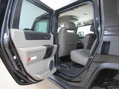 Used 2006 HUMMER H2 image 12