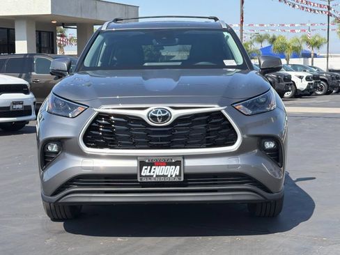 New 2026 Toyota Highlander XLE AWD/4WD image 3
