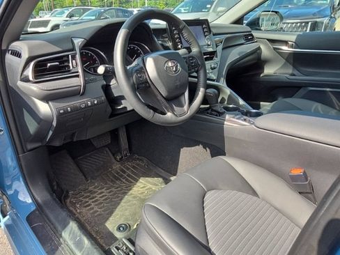 Used 2024 Toyota Camry SE w/ Cold Weather Package AWD/4WD image 9