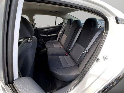 Used 2024 Nissan Sentra SV FWD image 24