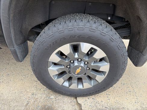 Used 2024 Chevrolet Silverado 3500 LT w/ All Star Edition image 5