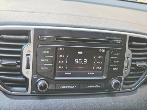 Used 2019 Kia Sportage LX image 23