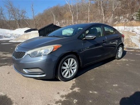 Used 2016 Kia Forte LX w/ LX Popular Plus Package image 4