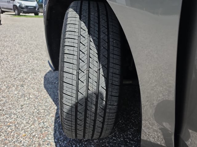 Used 2020 Toyota Camry SE FWD image 30