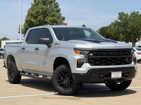 Used 2022 Chevrolet Silverado 1500 Custom Trail Boss AWD/4WD image 2