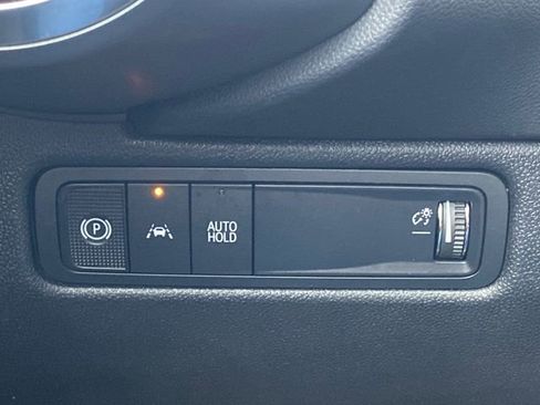 Used 2025 Chevrolet Equinox EV LT image 34