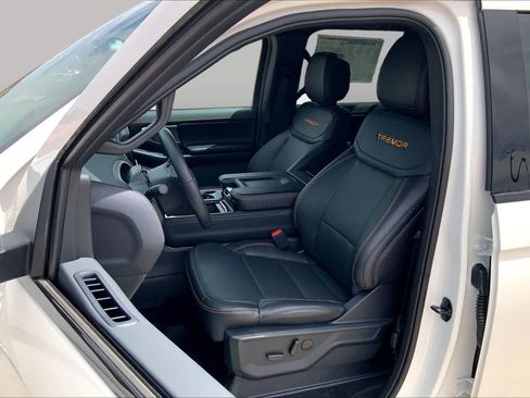 New 2026 Ford Expedition Tremor AWD/4WD image 9