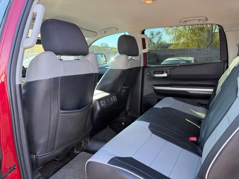 Used 2017 Toyota Tundra SR5 w/ SR5 Upgrade Package image 12