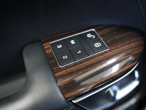 Used 2017 Land Rover Range Rover Long Wheelbase Supercharged image 28