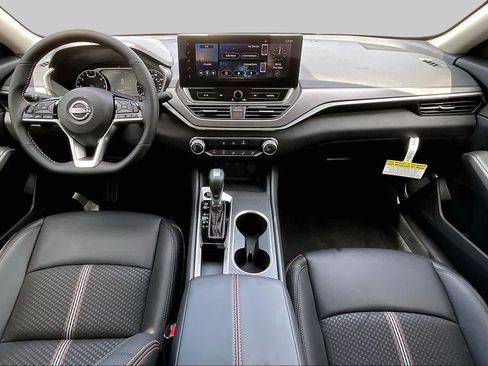 Used 2026 Nissan Altima 2.5 SR FWD image 16