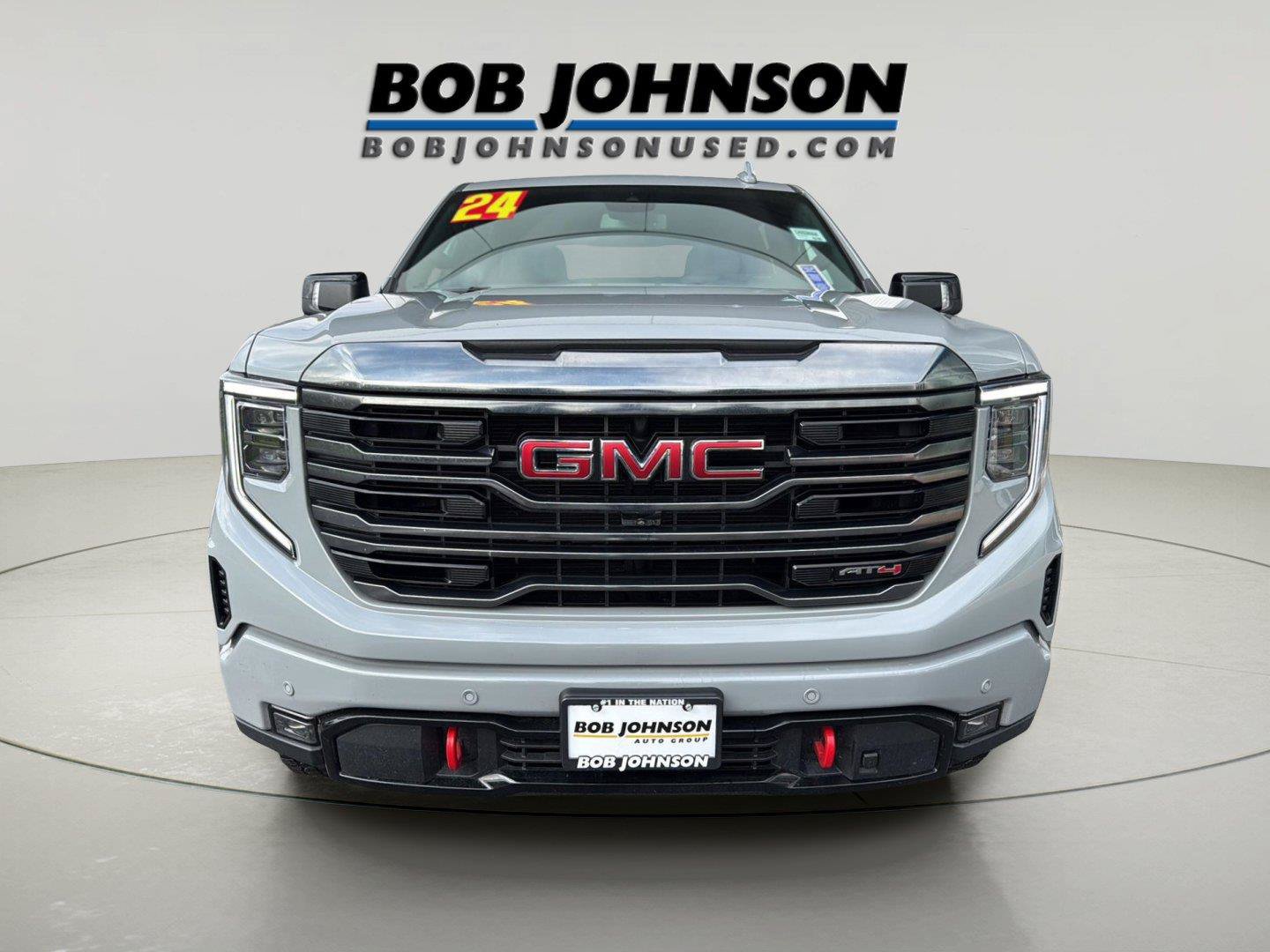Used 2024 GMC Sierra 1500 AT4 w/ AT4 Preferred Package AWD/4WD image 2