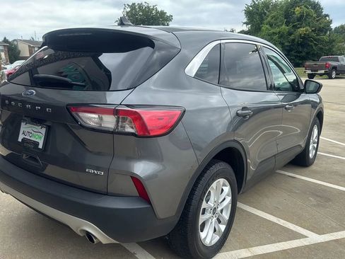 Used 2022 Ford Escape SE w/ Convenience Package image 4