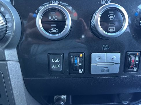 Used 2016 Toyota Sequoia Platinum image 52