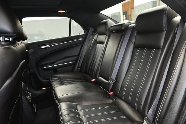 Used 2023 Chrysler 300 S RWD image 11