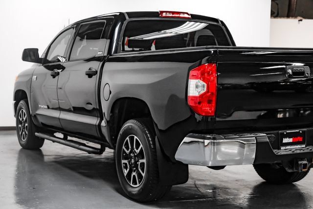 Used 2017 Toyota Tundra SR5 w/ TRD Off Road Package AWD/4WD image 15