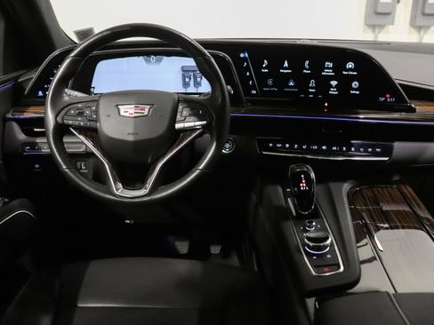 Certified 2022 Cadillac Escalade ESV Luxury AWD/4WD image 27