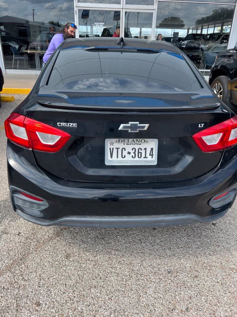 Used 2016 Chevrolet Cruze LT w/ Convenience Package FWD image 6