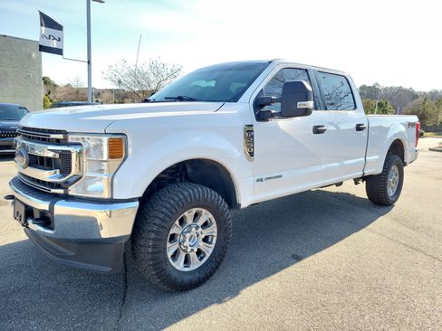 Used 2022 Ford F250 XLT w/ FX4 Off-Road Package image 22
