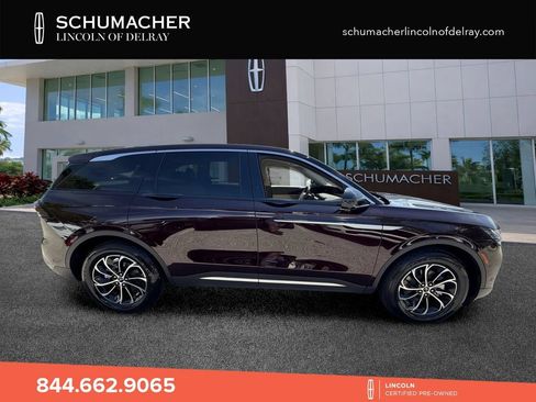 Used 2024 Lincoln Nautilus Premier AWD/4WD image 8