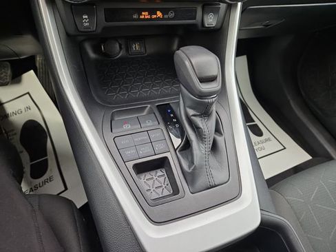Used 2023 Toyota RAV4 XLE image 22