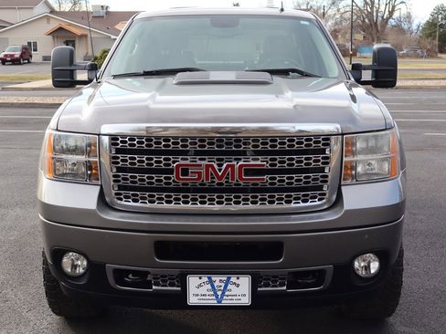 Used 2014 GMC Sierra 2500 Denali w/ Suspension Package, Off-Road image 12