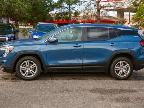 Used 2024 GMC Terrain SLE AWD/4WD image 8