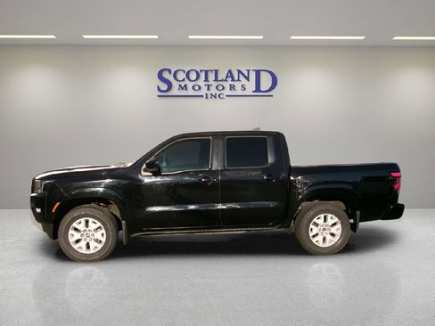 Used 2023 Nissan Frontier SV w/ SV Convenience Package image 1