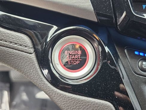 Used 2018 Honda Odyssey Elite image 40